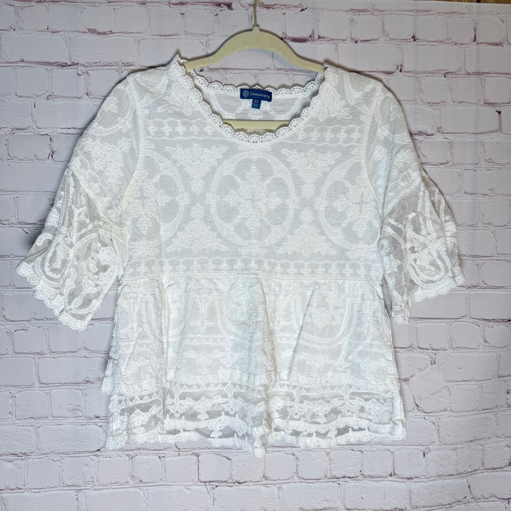 Democracy White Lace Peplum‎ Blouse